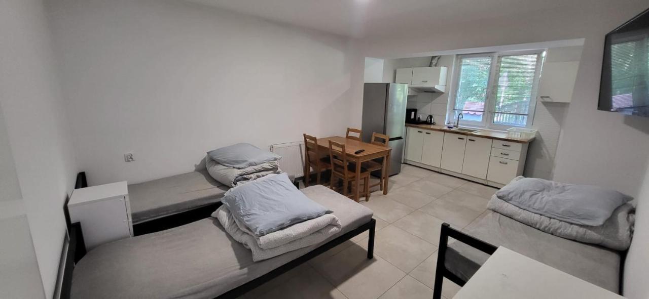 Noclegi Tuszyn Extérieur photo